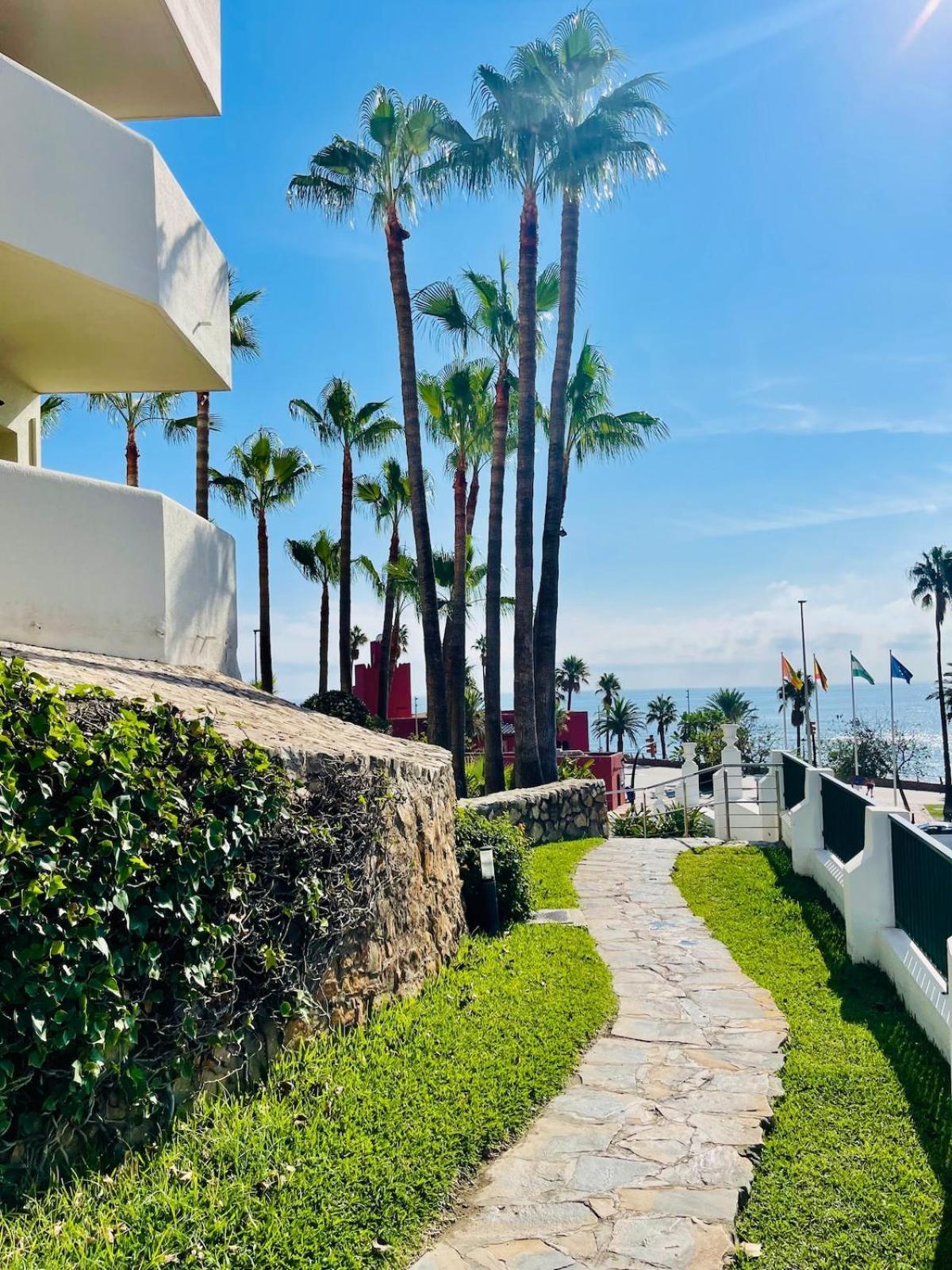 Ferienwohnung Direct Sea View- Bilbil Sunrise! Benalmádena Exterior foto