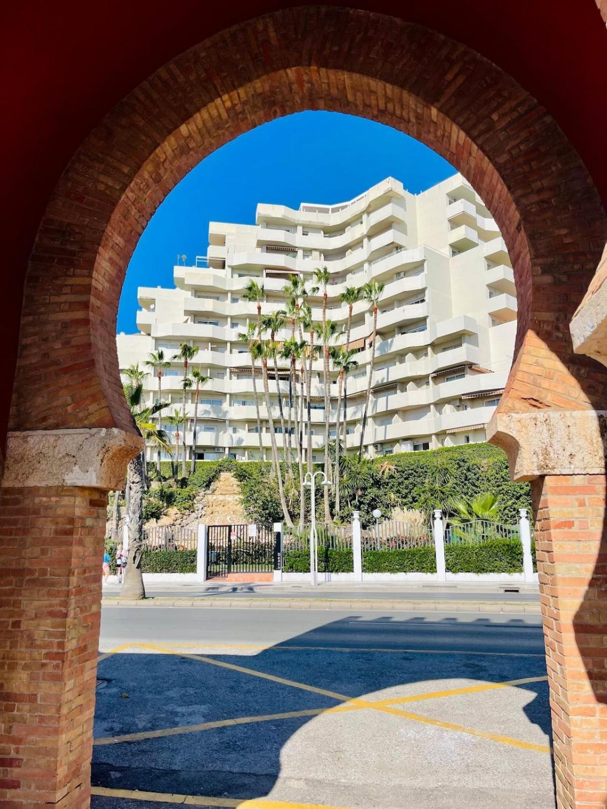 Ferienwohnung Direct Sea View- Bilbil Sunrise! Benalmádena Exterior foto